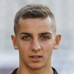 https://img.longzhuzhibou.com.cn/img/football/player/21be881500beac671c09c930f859c495.png