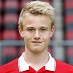 https://img.longzhuzhibou.com.cn/img/football/player/66bbe3f1836cb581e54eb4265039ab2b.png