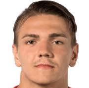 https://img.longzhuzhibou.com.cn/img/football/player/b7782e151e3e6b7dc9cc54c303cdf583.jpg