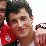 https://img.longzhuzhibou.com.cn/img/football/player/fe707f4f87ba22e0633c2d60de0008a7.png